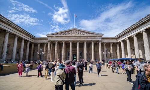 Bild på British museum. Symboliserar att British museum avslutat samarbetet med JTI